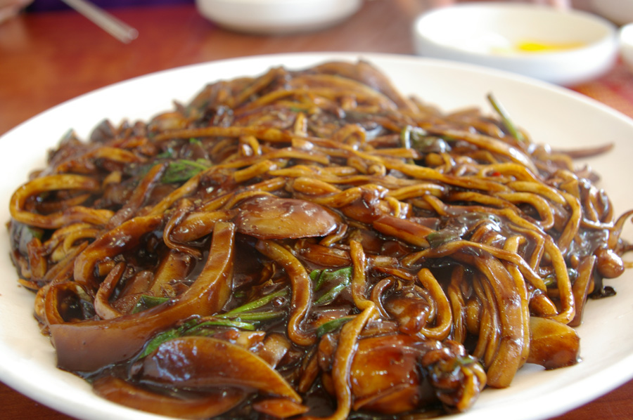 Black Day Noodles after Valentine's Day